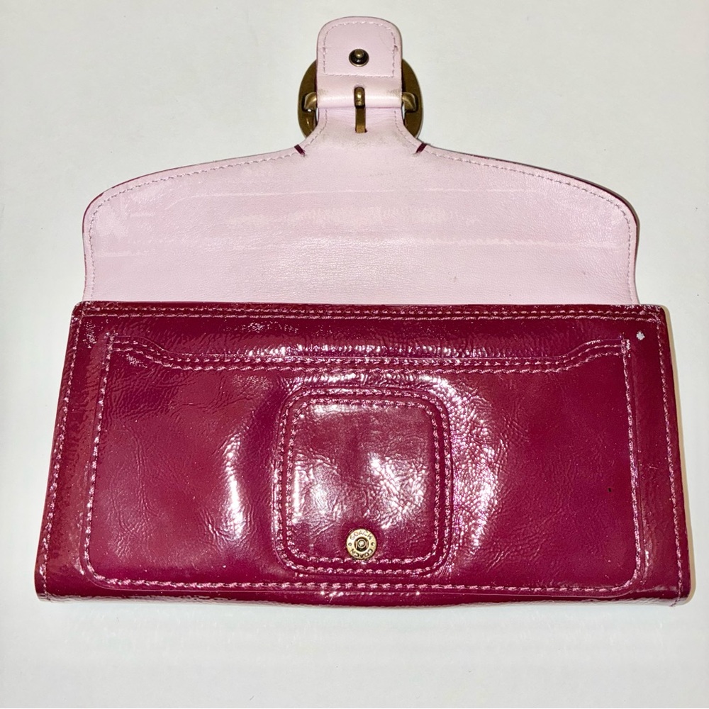 Y2K Coach Burgundy Patent Leather Bleecker Brass Buckle Trifold Wallet - Picture 3 of 6